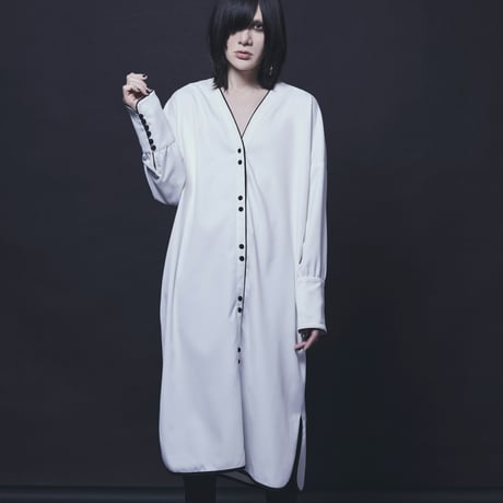 ”shirochronicle" long blouse /white (3size)