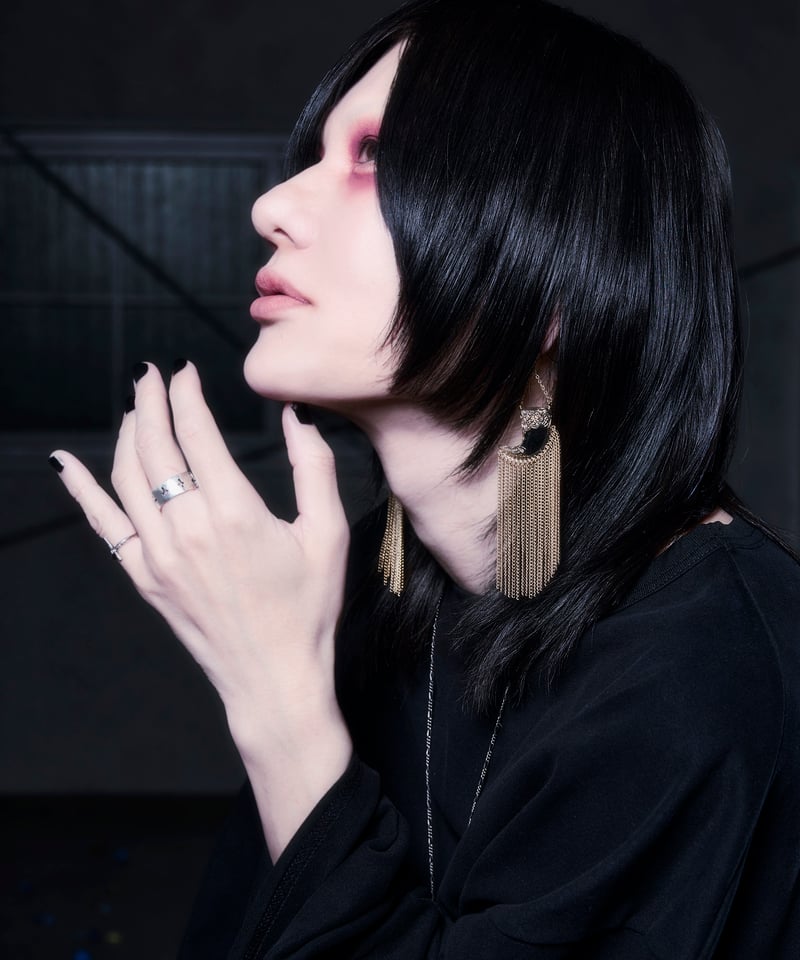 有村竜太朗“hakusei”tiger claw fringe earrings 受注販売＞“hakusei” tiger claw fringe earrings | th