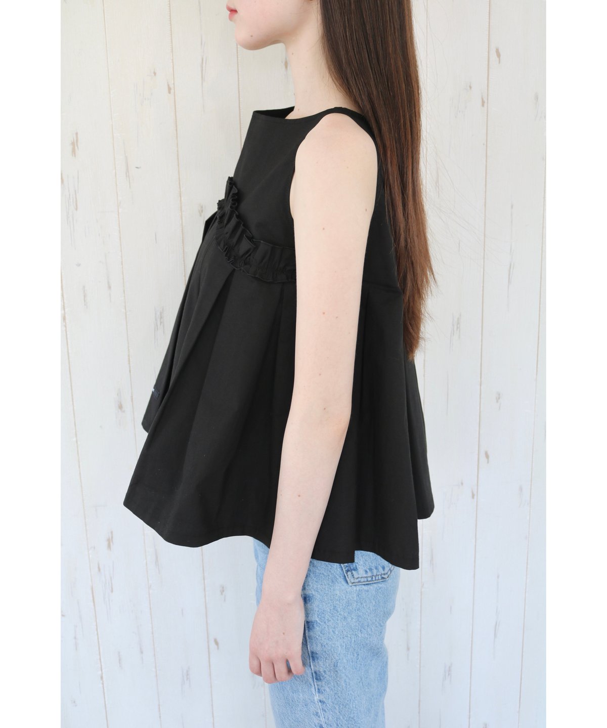 wave frill pleats tops black | BONNE