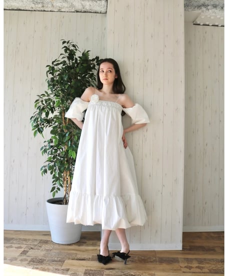 4way rose balloon one-piece white