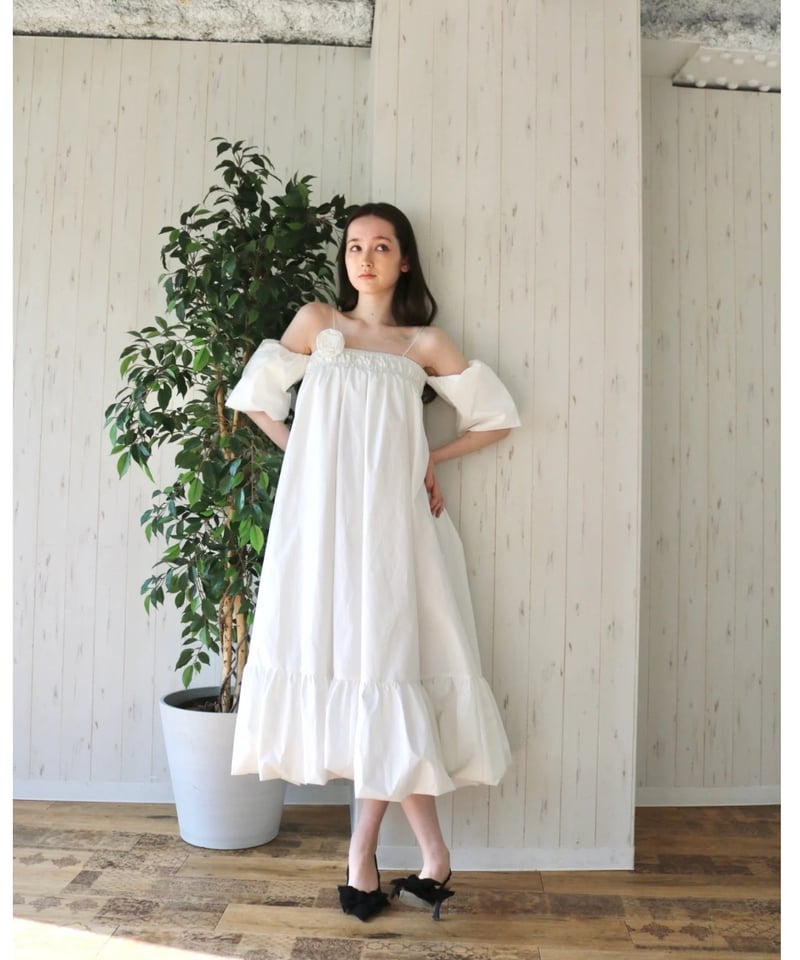 4way rose balloon one-piece white | BONNE