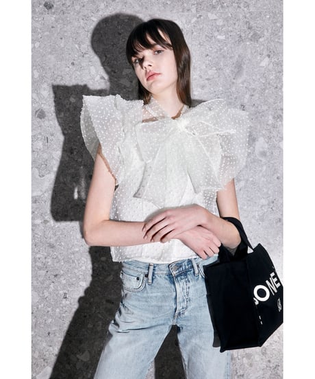 balloon sleeve ribbon blouse ivory