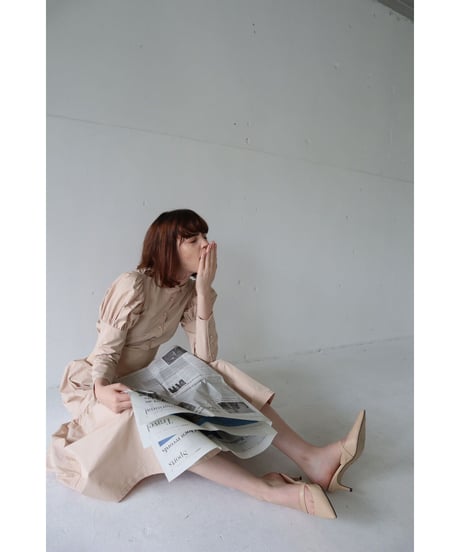 puff sleeve arm button blouse beige
