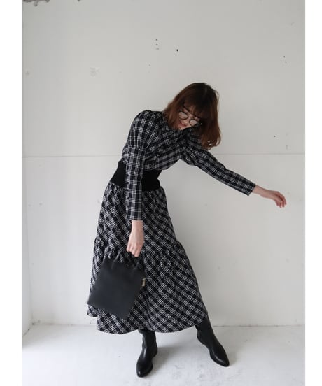 puff sleeve arm botton blouse check black