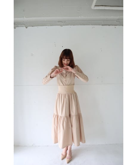 puff sleeve arm button blouse beige