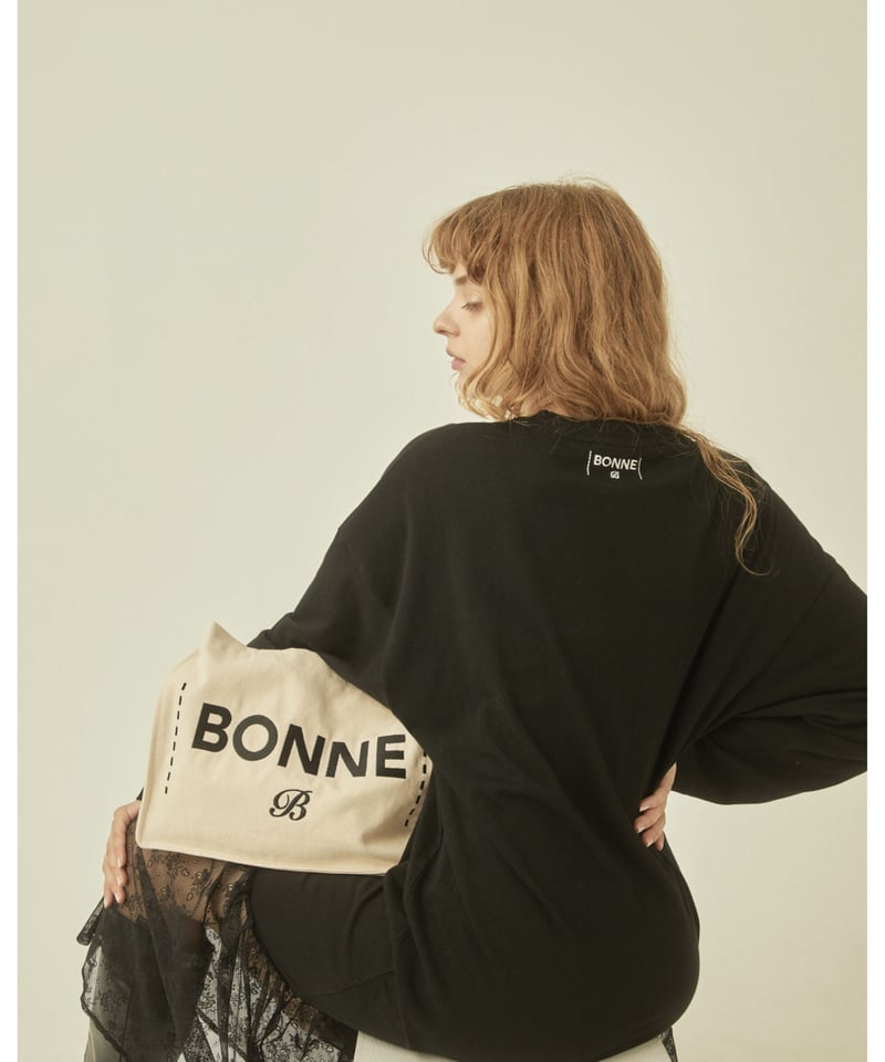 BONNE embroidery lace onepiece black | BONNE