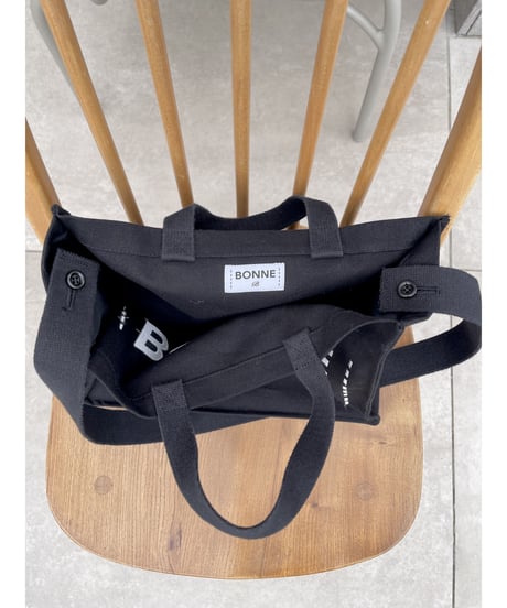 "BONNE"  tote bag black