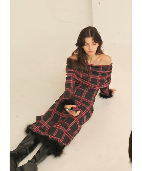 off shoulder fur one-piece grayxred