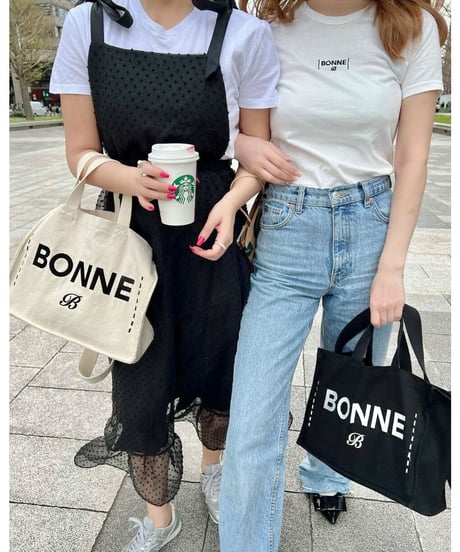 "BONNE"  tote bag black