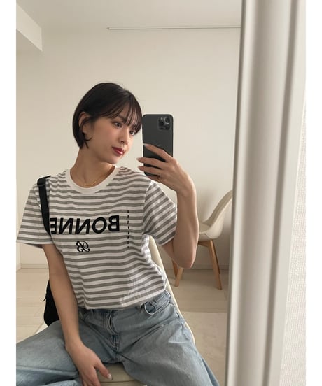 BONNE tee gray border
