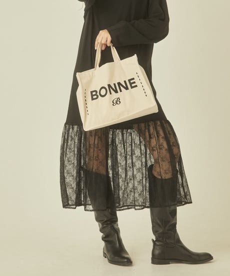 BONNE embroidery lace onepiece black