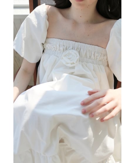 4way rose balloon one-piece white