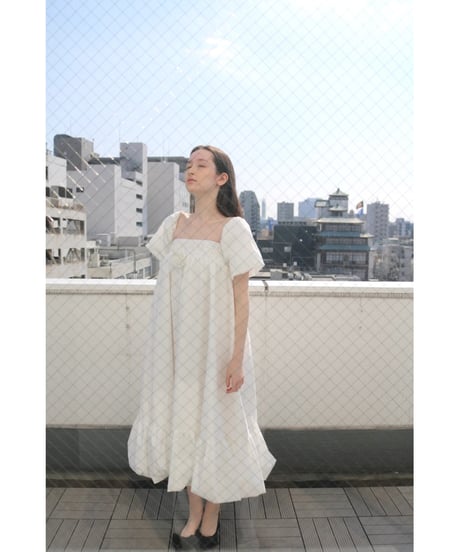 4way rose balloon one-piece white