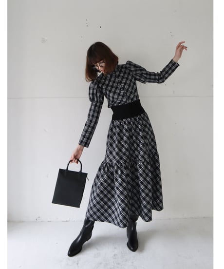 puff sleeve arm botton blouse check black