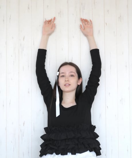 volume frill squareneck tops black