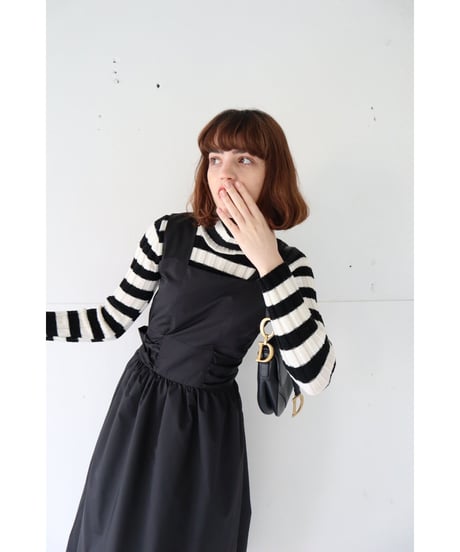 back double ribbon one-piece black