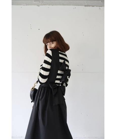 back double ribbon one-piece black