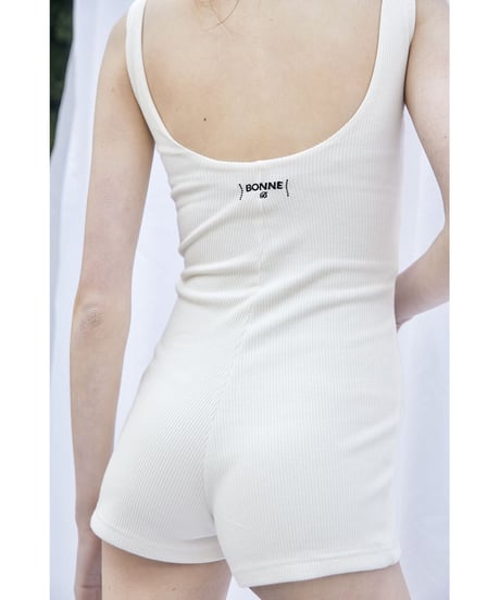 "BONNE" logo leotard