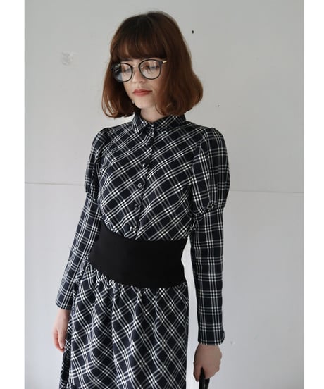 puff sleeve arm botton blouse check black