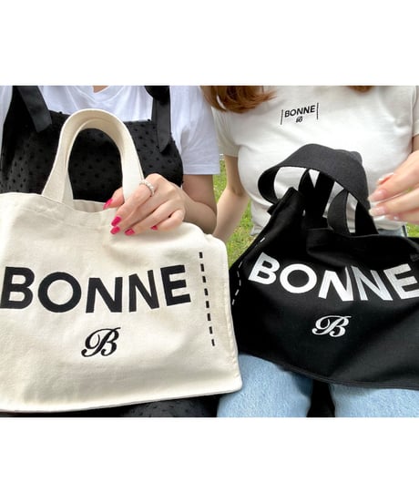 "BONNE"  tote bag black