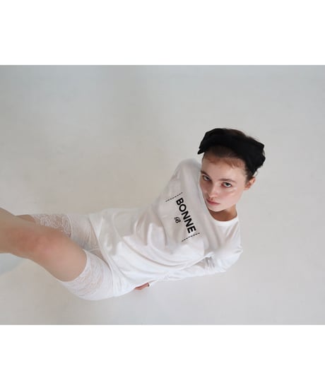 "BONNE B"finger hole long tee White