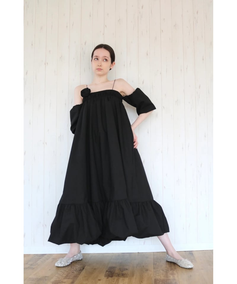 4way rose balloon one-piece black | BONNE