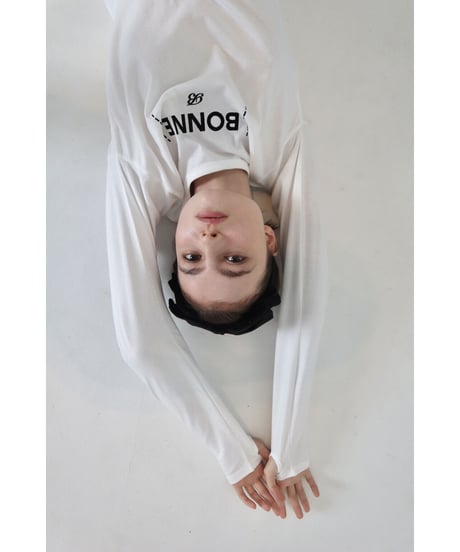 "BONNE B"finger hole long tee White