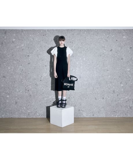 "BONNE"  tote bag black