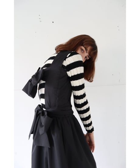 back double ribbon one-piece black