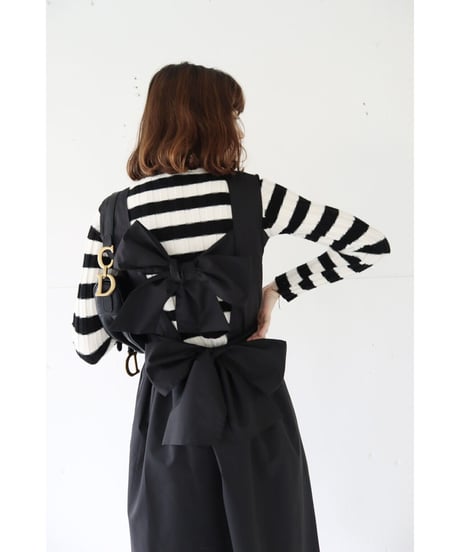 back double ribbon one-piece black