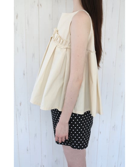 wave frill pleats tops beige