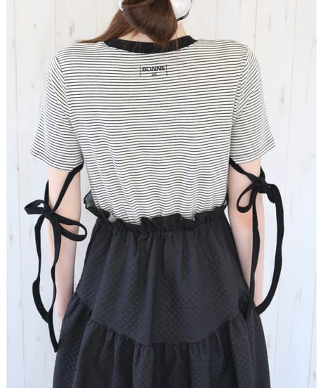 ribbon tee jaguard one-piece border