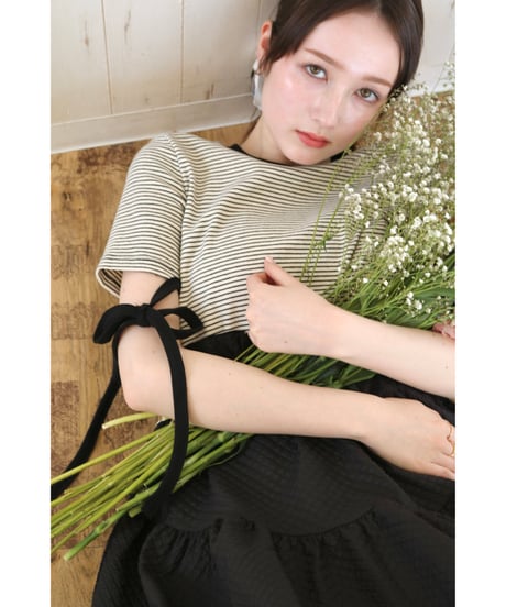 ribbon tee jaguard one-piece border