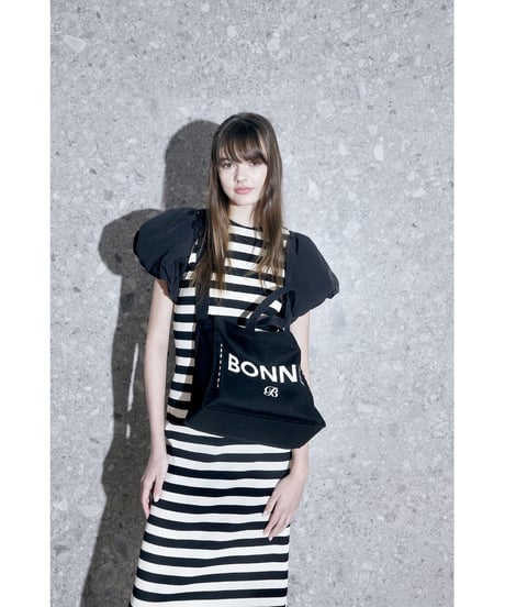 "BONNE"  tote bag black