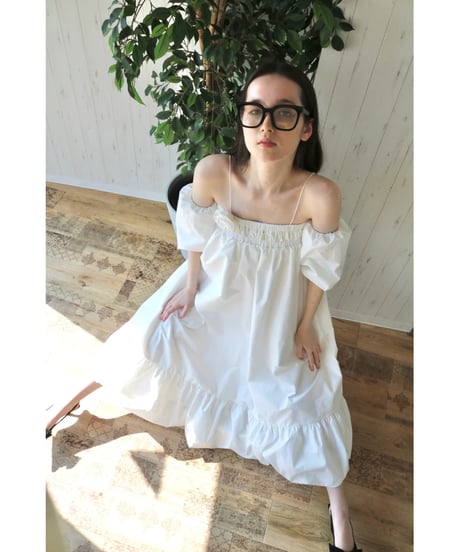 4way rose balloon one-piece white
