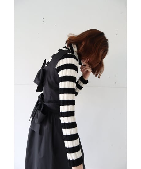 back double ribbon one-piece black