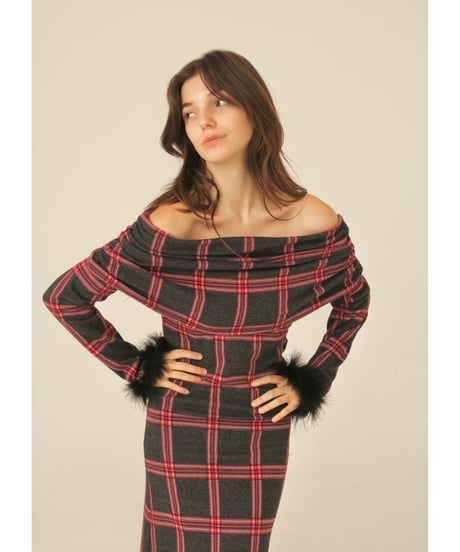 off shoulder fur one-piece grayxred