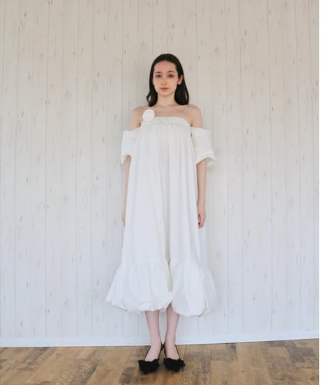 4way rose balloon one-piece white