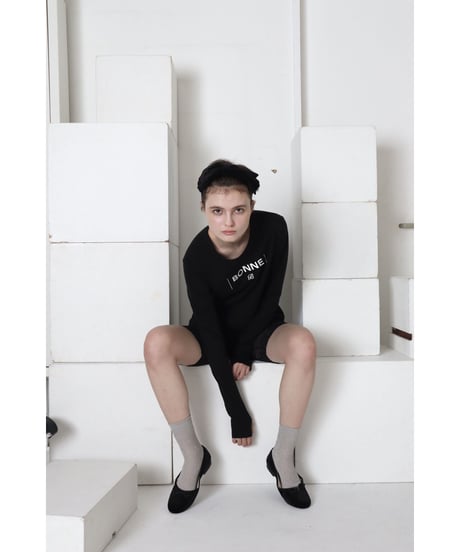 "BONNE B"finger hole long tee Black