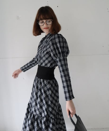 puff sleeve arm botton blouse check black