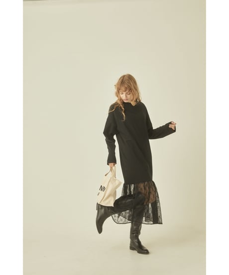 BONNE embroidery lace onepiece black