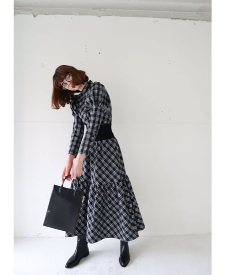 puff sleeve arm botton blouse check black