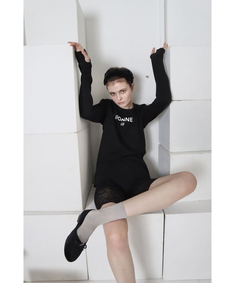 "BONNE B"finger hole long tee Black