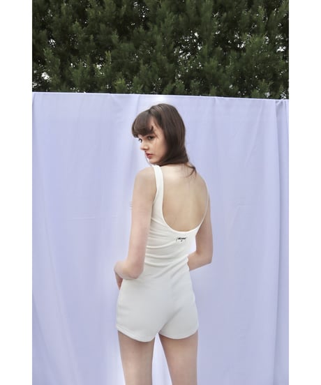 "BONNE" logo leotard