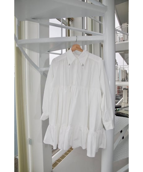 bijou collar tiered one-piece white