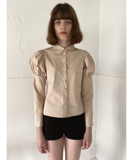 puff sleeve arm button blouse beige