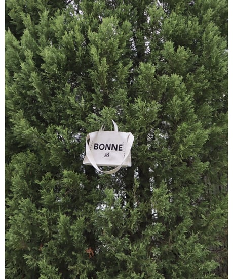 "BONNE"  tote bag ivory
