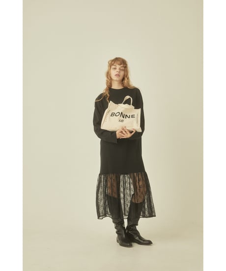 BONNE embroidery lace onepiece black