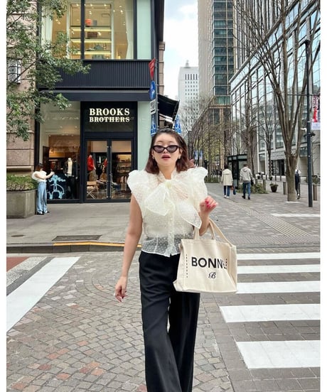 "BONNE"  tote bag ivory