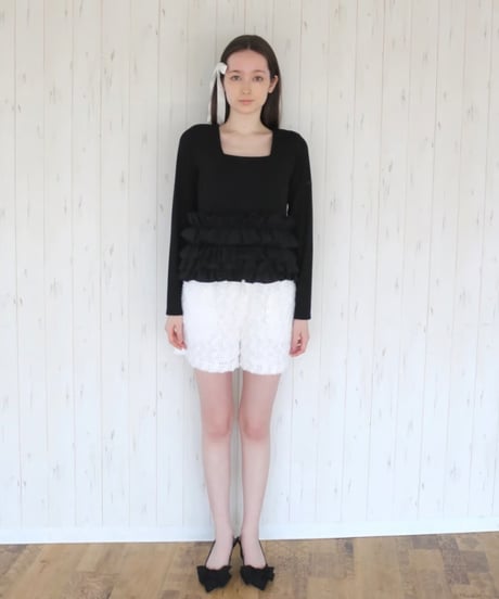 volume frill squareneck tops black